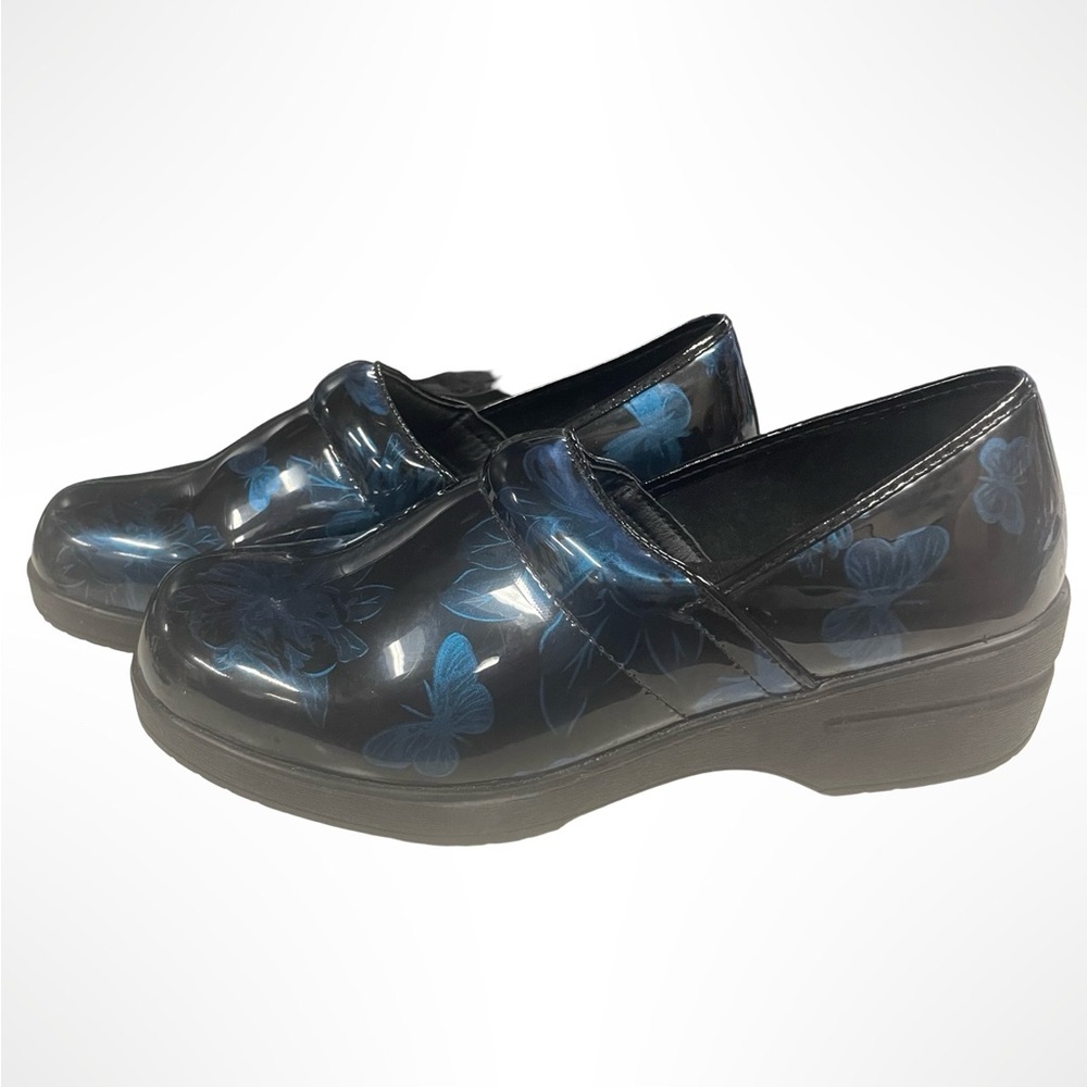 Savvy nursing clogs‎ size 8.5.  Black with blue floral and butterfly designs.